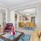 Royal Retreat: Luxurious House with 4 King Beds!