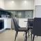 Cosy Stays 1 Bedroom Apartment Rosebery Parking & Balcony Sydney Escape