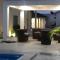villa piscine orchidée