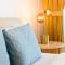 Brand New 2BR Apt with Palm Views and Private Beach - High Floor - Dubaj