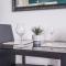 SEAVIEW - Private Balcony - Contractors