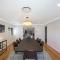 Woy Woy Staycation - Heated Pool & Hot Tub & BBQ & Pizza Oven & Arcade Game & Pool Table