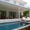 Las Brisas Villa - Chateau Elysium
