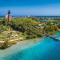 Lux Beachside 2nd Floor Condo 4 Steps to the Beach! - جونو بيتش