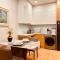 Warm & Cozy Apartment