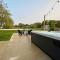HOT TUB - Grand Haven/Spring Lake Waterfront Home