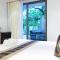 Beachfront 2br 2bath apartment private plunge pool 50 meter to Naithon beach