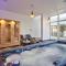 Villa Ghea - Indoor Jacuzzi Pool, Sauna and Games Room