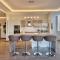 Villa Ghea - Indoor Jacuzzi Pool, Sauna and Games Room