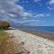 Manors Seaside 2BR House 100m from the Beach & Free Parking
