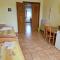 Apartma in soba Vipavski Križ
