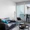City Scape Hideaway w carpark, spa, pool and gym - Auckland