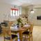 Woodlands Dairy Cottage - Billingshurst