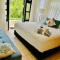 Upscale 2 bedroom apartment in Altos del Maria