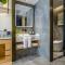 Yiwu Baide Theme Hotel