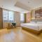 Yiwu Baide Theme Hotel