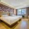 Yiwu Baide Theme Hotel