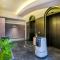 Yiwu Baide Theme Hotel