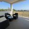 Seaview Apartments Lagetar
