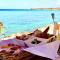 VillaDelSol-Ocean Front Resort-Pool-up to 8 Guests-Walk to the Beach