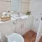 Hyland Apartment by CityNest