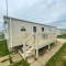 Lovely 6 Berth Caravan For Hire In Norfolk, By A Beautiful Beach! Ref 50030J