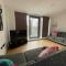 Lovely modern 2 bed apartment - Goldington Road