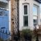 Kitson House - Sea Views, 1 min Walk to Harbour - Scarborough