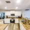 Lakefront Living - ليك بلاسيد