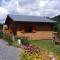 Chalet chaleureux avec wifi, parking et animaux acceptés - FR-1-742-388