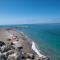 Appartamento Fronte Spiaggia con Terrazza Vista Mare