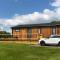 Shropshire Lodges - Romantic Luxury Hot Tub Breaks - بريدغنورث