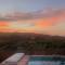Cortijo Perejil, a tranquil mountain escape & private pool - Oria
