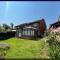 Spacious 4 Bed Home in Milton Keynes -free parking - Милтон-Кинс