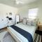 Huge Updated Spanish Apt - Steps to Beach & Bay! - Long Beach
