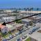 Huge Updated Spanish Apt - Steps to Beach & Bay! - Long Beach