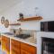 Villa Karina - Sumptuous 1BR Private Luxury Villa Walking Distance to Nyanyi Beach