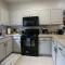 Renovated Modern Industrial Suite 2 BR Condo - Gainesville