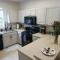 Renovated Modern Industrial Suite 2 BR Condo - Gainesville