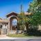 2 or 3 Bedroom Luxurious Mountain Home - Albuquerque