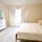 Stylish Sanctuary King Beds Upscale Condo