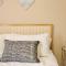Stylish Sanctuary King Beds Upscale Condo