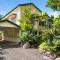 Classical King Bed Home at Edge Hill 5km to Cairns - 艾吉希尔