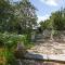 Garden Flat, Walnut Tree House