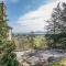 Pass the Keys Yew Tree Stunning Apartment with Sea View