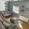 Stylish 2 bedroom apartment close to beaches