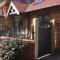 Cliff Lane Annexe: stylish in a perfect location.