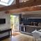 Cliff Lane Annexe: stylish in a perfect location.