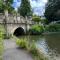 The Lily Pad - Boutique Townhouse, a short walk to Town Center and Racecourse