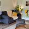 Butterfly Guesthouse - Entire Home within 5km of Galway City - Galway